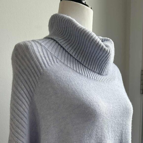 Charlie B Periwinkle Ribbed Cowl-Neck Side-Fringe Soft-Knit Sweater – US M - Picture 1 of 10